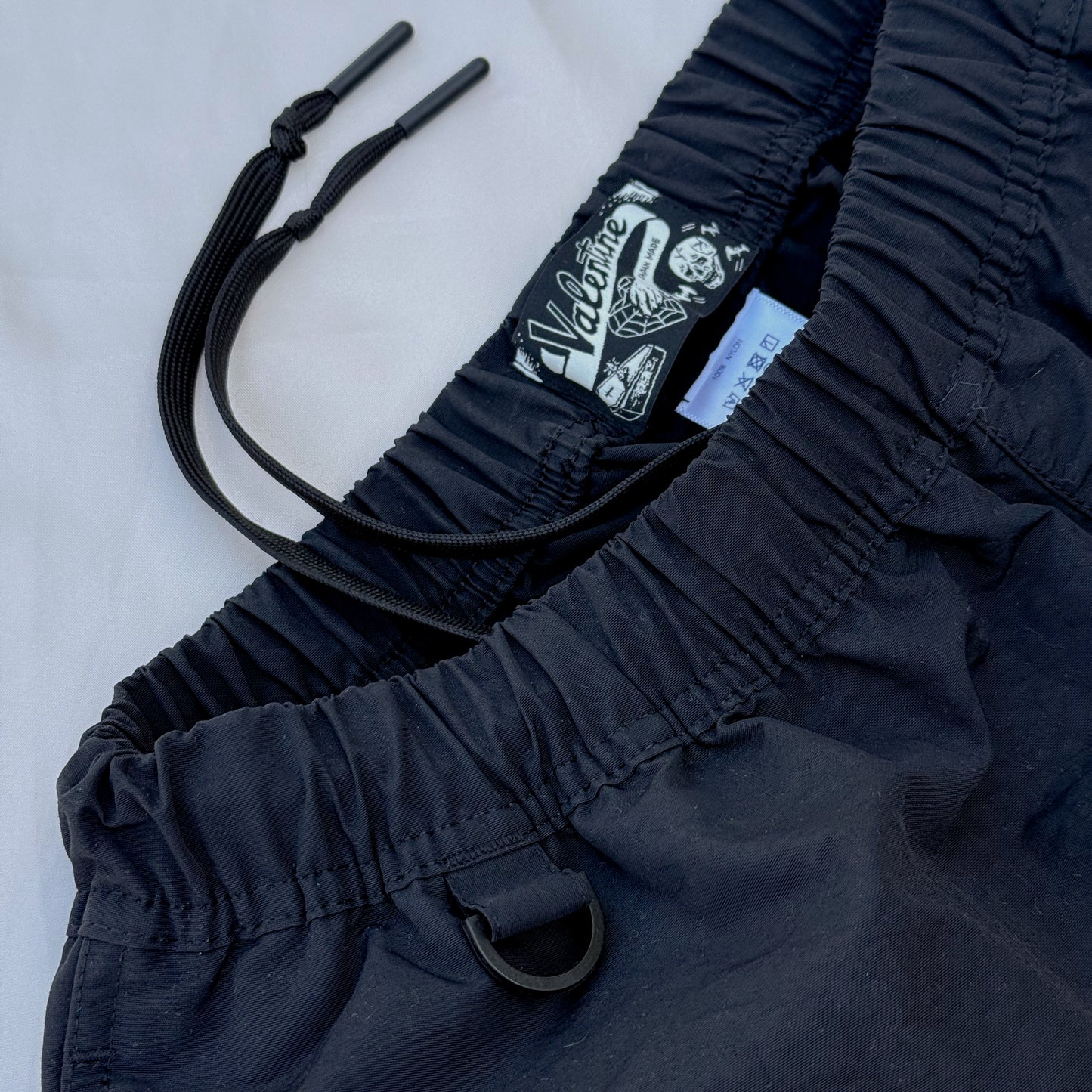 【Pre Order】COSMOS Nylon Easy Shorts