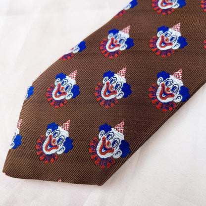 Ice clown tie