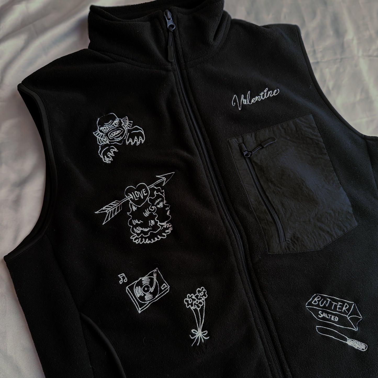 【Limited Pre-Order】Custom Embroidered fleece vest